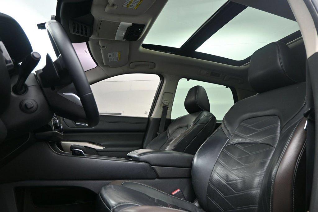 Certified 2023 Nissan Pathfinder Platinum FWD image 15