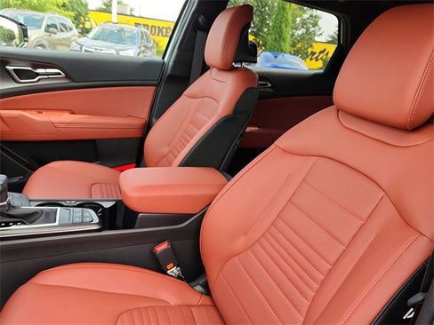 New 2026 Kia Sportage SX image 13
