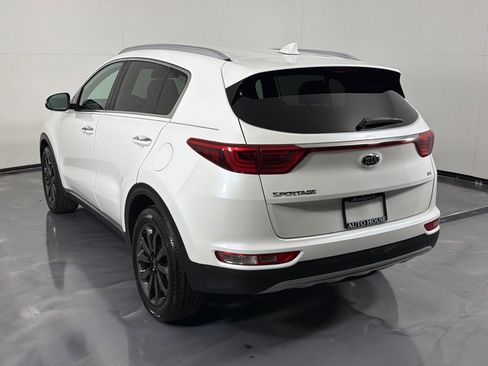 Used 2018 Kia Sportage EX w/ EX Sport Appearance Package FWD image 7