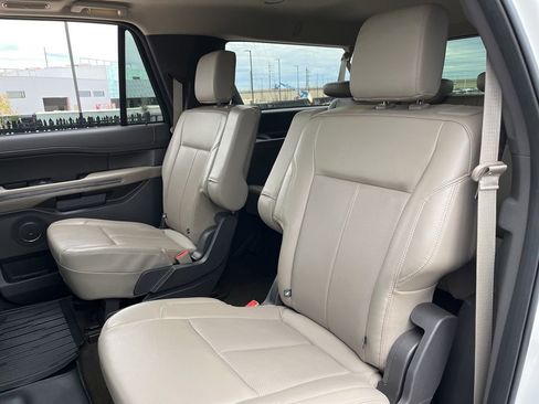 Used 2021 Ford Expedition Max XLT image 27