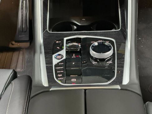 New 2026 BMW X6 M60i image 14