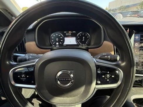 Used 2017 Volvo S90 T6 Inscription w/ Vision Package AWD/4WD image 4