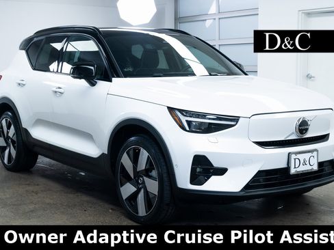 Used 2023 Volvo XC40 Recharge Ultimate image 1