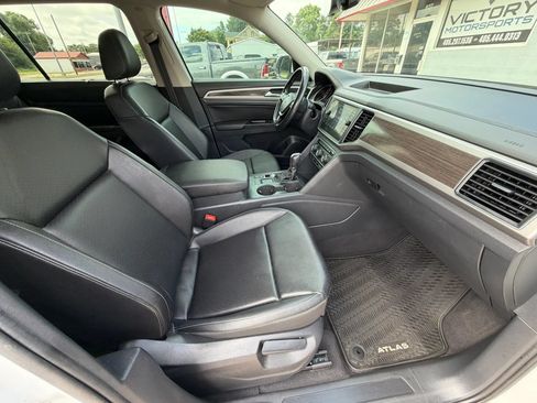 Used 2019 Volkswagen Atlas SE FWD image 10