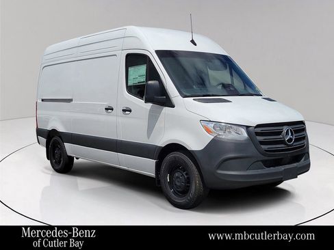 New 2025 Mercedes-Benz Sprinter 2500 image 1