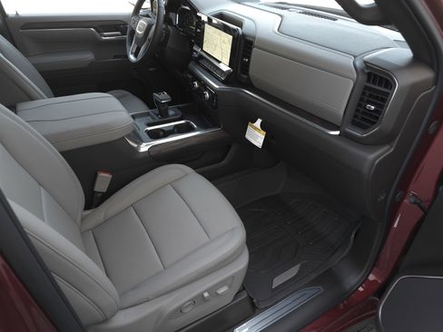 New 2026 GMC Sierra 1500 SLT w/ SLT Premium Package AWD/4WD image 40