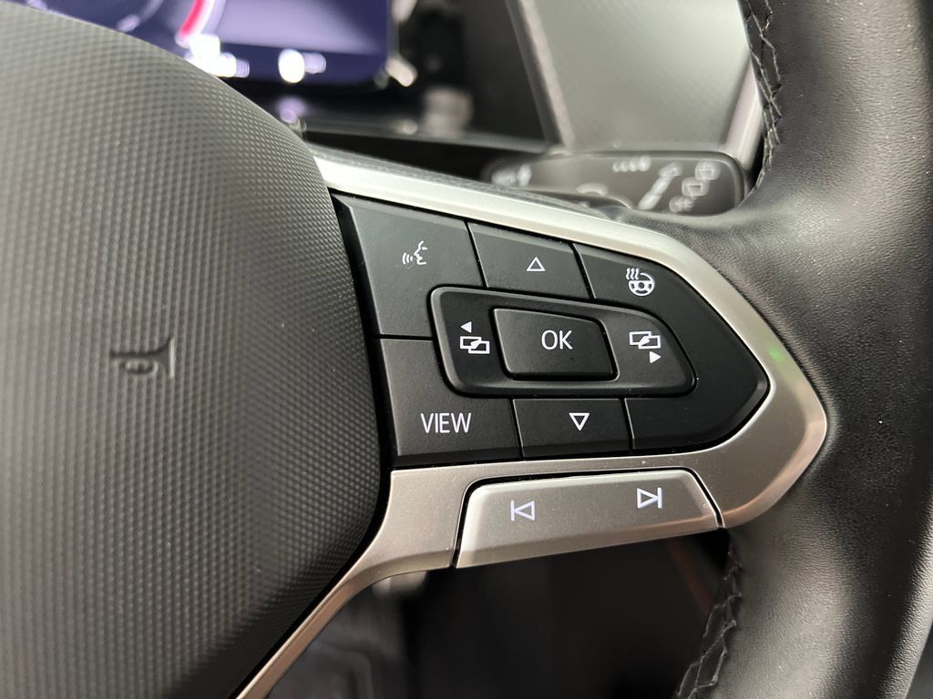 Used 2025 Volkswagen Atlas Peak Edition SE AWD/4WD image 52