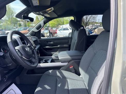 New 2026 RAM 1500 Express AWD/4WD image 14