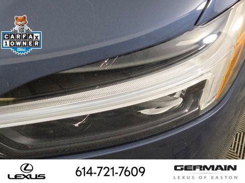 Used 2024 Volvo XC60 B5 Core image 16