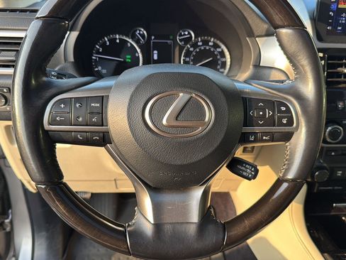 Used 2022 Lexus GX 460 Premium w/ Premium Package image 17