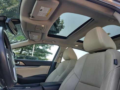 Used 2020 Nissan Maxima 3.5 SL w/ Floor Mat Group FWD image 24