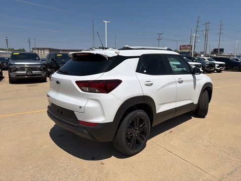 New 2026 Chevrolet TrailBlazer LT w/ Convenience Package AWD/4WD image 5