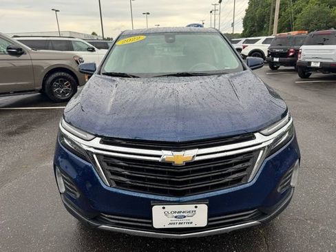 Used 2022 Chevrolet Equinox LT AWD/4WD image 2