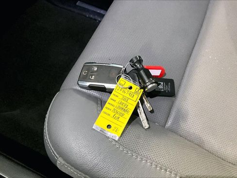 Used 2018 Chevrolet Silverado 2500 LTZ w/ Duramax Plus Package image 12