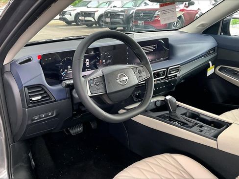 New 2026 Nissan Sentra SL FWD image 10