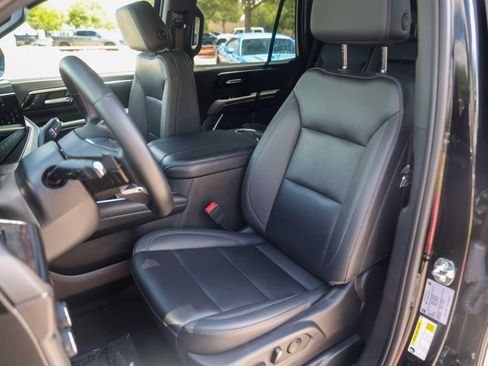 Used 2025 Chevrolet Tahoe Z71 AWD/4WD image 10