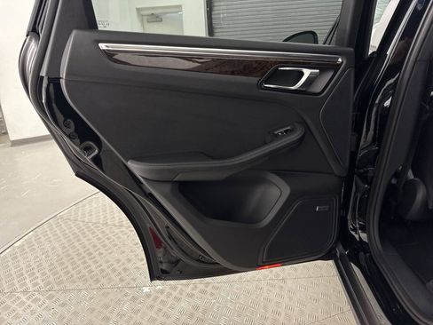 New 2025 Porsche Macan image 35