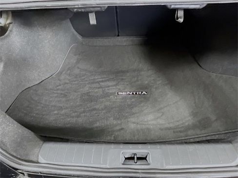 Used 2025 Nissan Sentra SR w/ Midnight Edition image 24