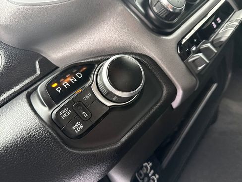 Used 2024 RAM 2500 Big Horn AWD/4WD image 30