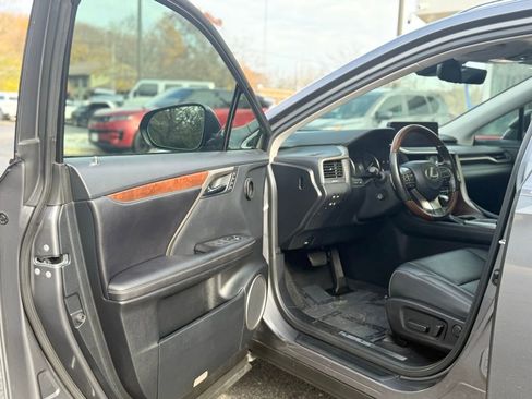 Used 2020 Lexus RX 350L FWD w/ Premium Package image 18