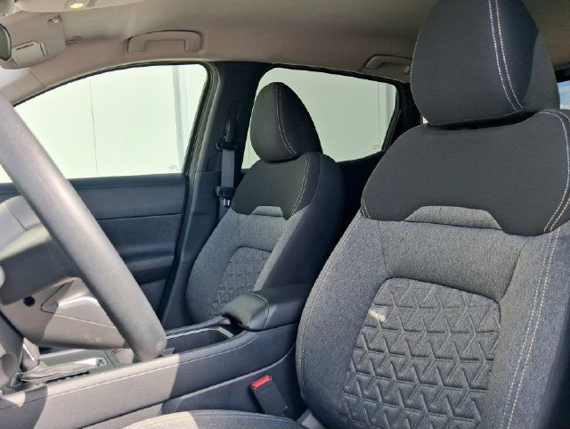 Used 2026 Nissan Kicks SV FWD image 11
