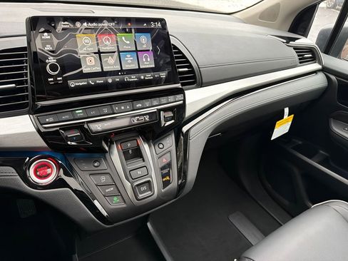 New 2026 Honda Odyssey Touring image 29