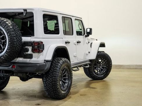 Used 2022 Jeep Wrangler Unlimited Rubicon AWD/4WD image 31