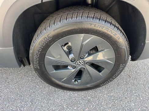 New 2026 Volkswagen Taos S FWD image 21