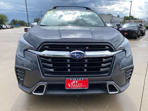 Used 2023 Subaru Ascent Touring AWD/4WD image 8