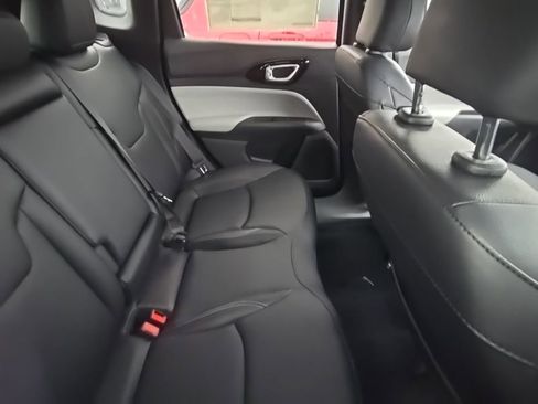 New 2026 Jeep Compass Limited image 9