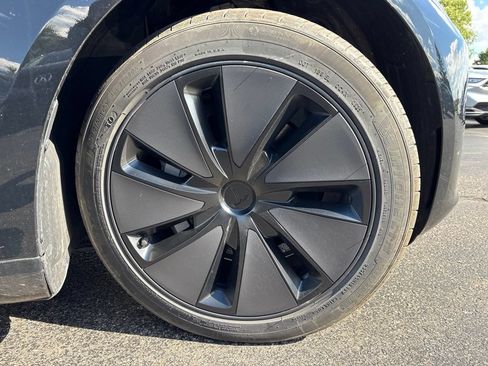 Used 2025 Tesla Model 3 Long Range RWD image 4