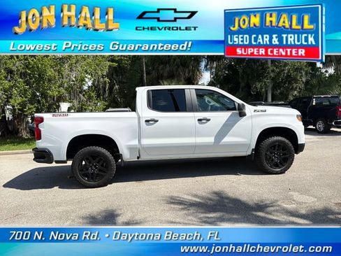Used 2026 Chevrolet Silverado 1500 Custom Trail Boss w/ LPO, Dark Essentials Package AWD/4WD image 11