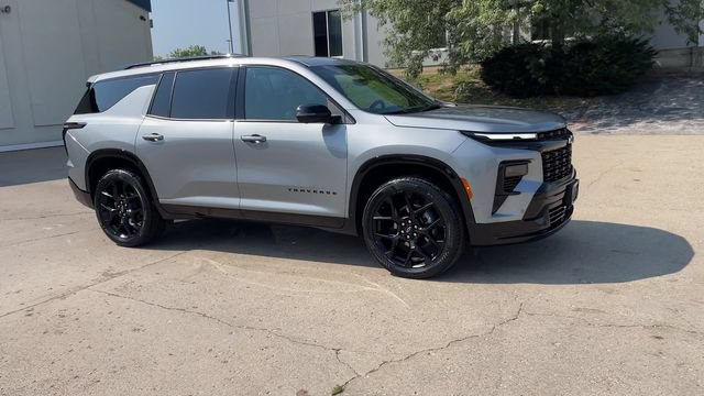Used 2024 Chevrolet Traverse RS w/ LPO, Floor Liner Package AWD/4WD image 2