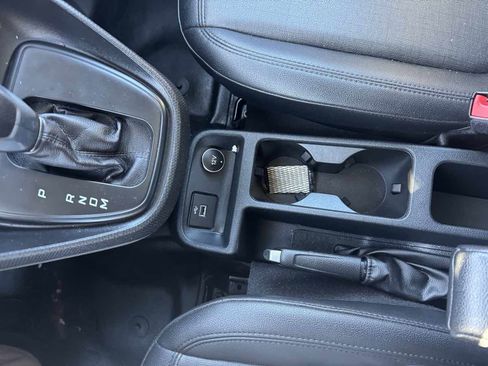 Used 2020 Ford Transit Connect XL image 30