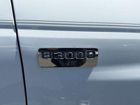 Used 2005 MAZDA B-Series Pickup 2WD Cab Plus B3000 image 10