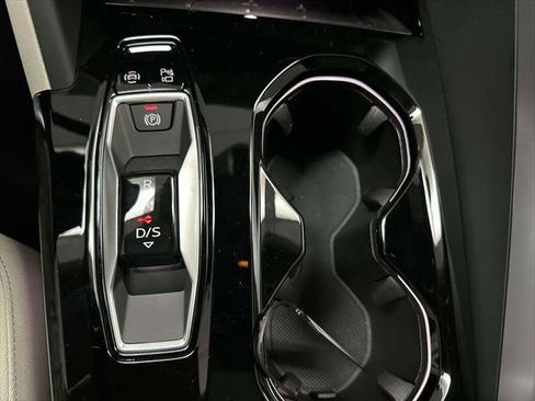 Used 2025 Audi Q5 Premium w/ Convenience Package AWD/4WD image 23