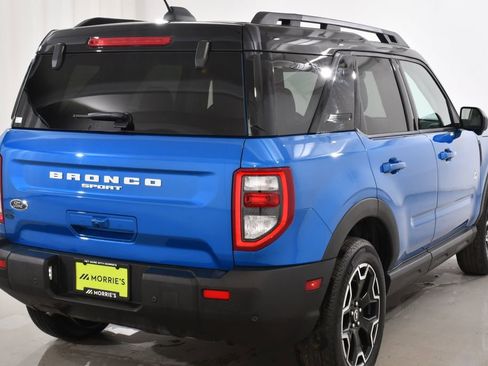 Used 2025 Ford Bronco Sport Outer Banks w/ Outer Banks Tech Package+ AWD/4WD image 12