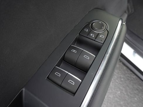 New 2025 GMC Acadia Denali w/ Super Cruise Package image 17