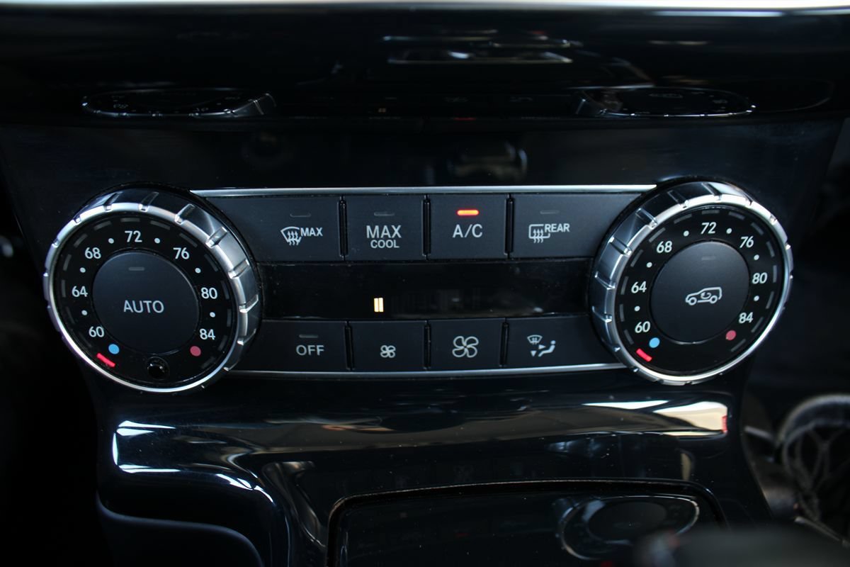Used 2016 Mercedes-Benz G 550 image 18