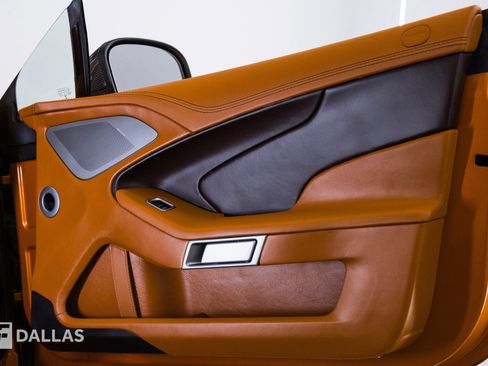 Used 2014 Aston Martin Vanquish Coupe RWD image 38