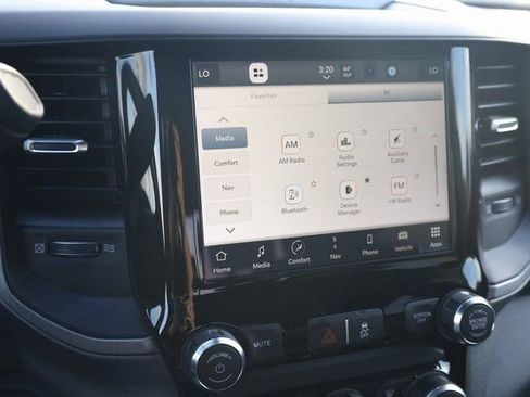 Used 2024 RAM 3500 Tradesman w/ Chrome Appearance Group image 17