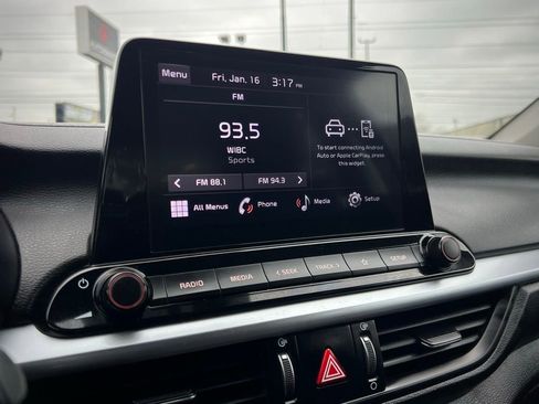 Used 2022 Kia Forte LXS image 46