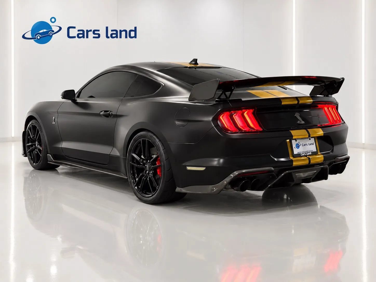 Used 2022 Ford Mustang Shelby GT500 w/ Technology Package RWD image 5