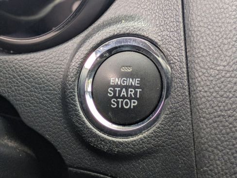 Used 2019 Subaru Outback 2.5i Limited image 16