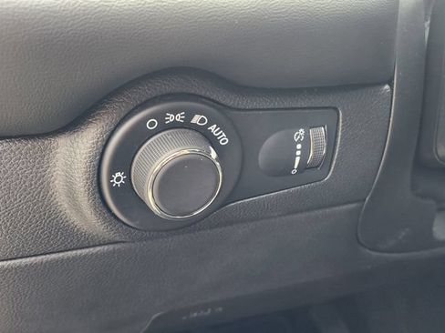 Used 2025 Dodge Durango GT AWD/4WD image 26