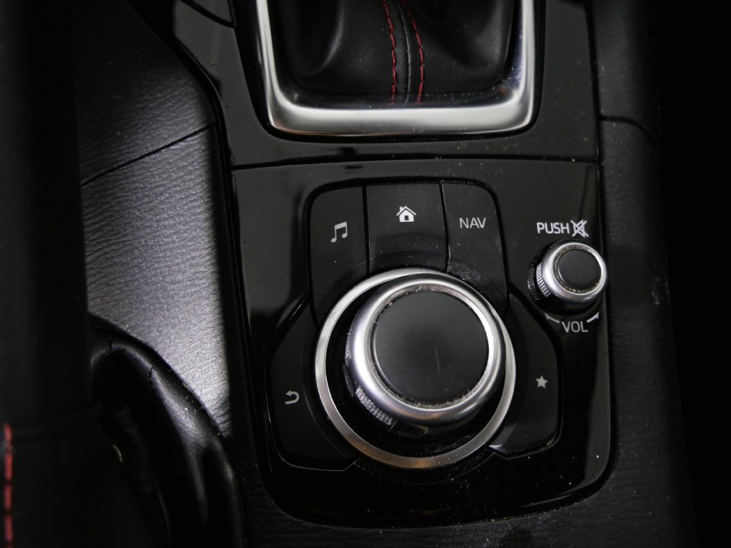 Used 2014 MAZDA MAZDA3 s Touring FWD image 21