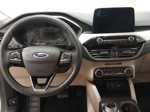 Used 2022 Ford Escape SEL image 26