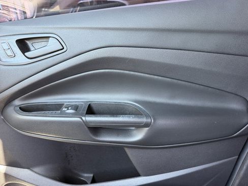 Used 2015 Ford Escape S FWD image 16