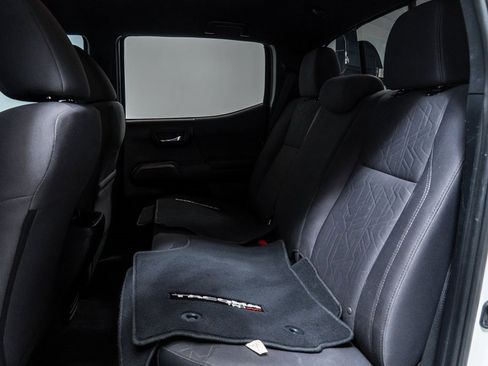 Used 2019 Toyota Tacoma TRD Sport image 25