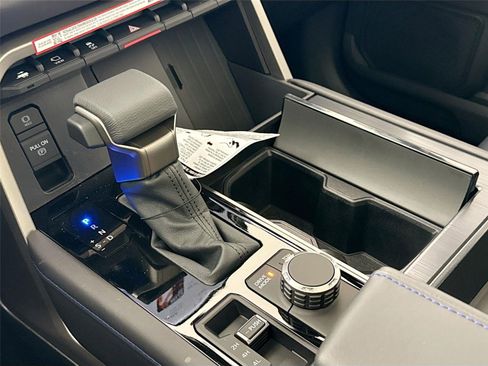 New 2026 Toyota Tundra Platinum AWD/4WD image 29